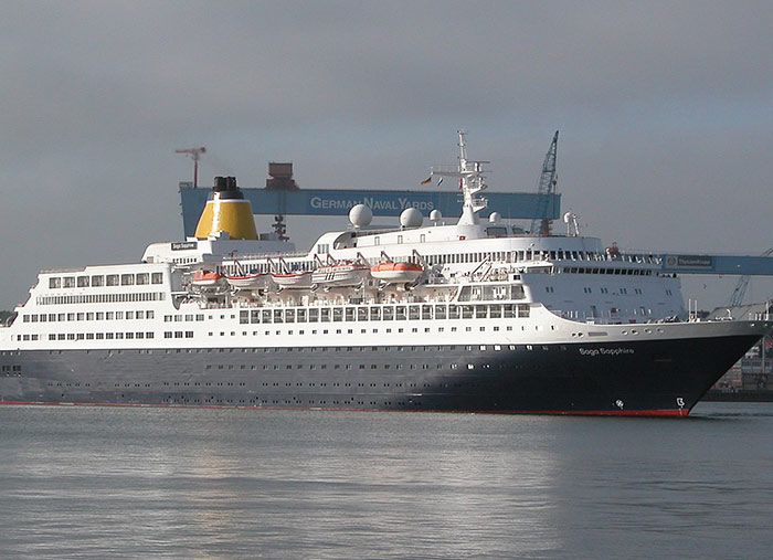 CRUISES & EXPEDITION VESSELS